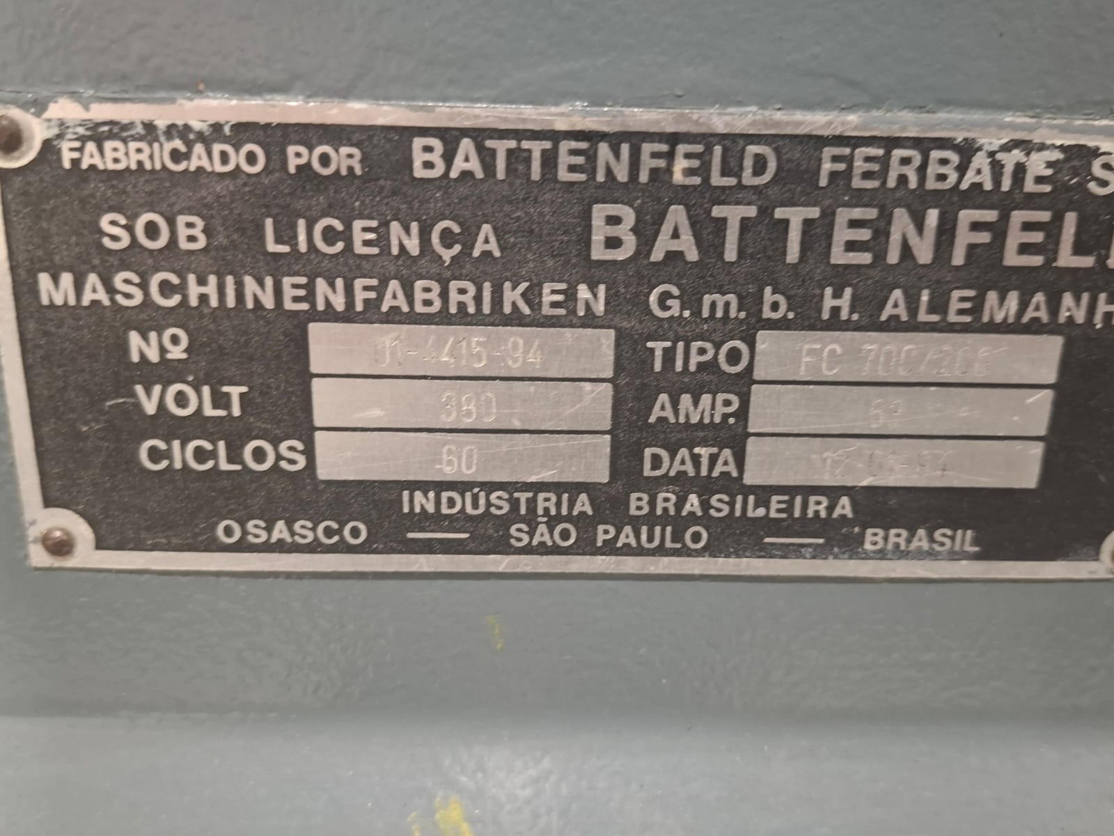 Injetora Battenfeld 70 ton